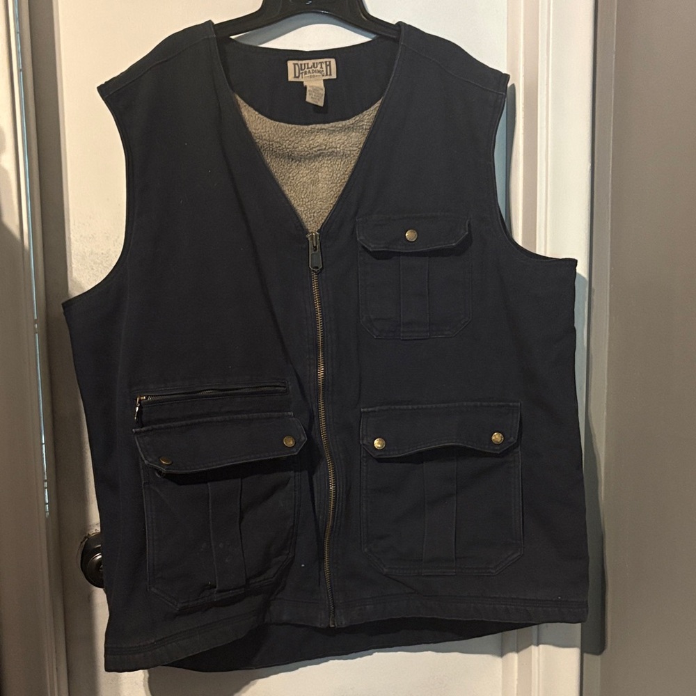 Duluth Trading Co Men's Dark Blue Utility Vest